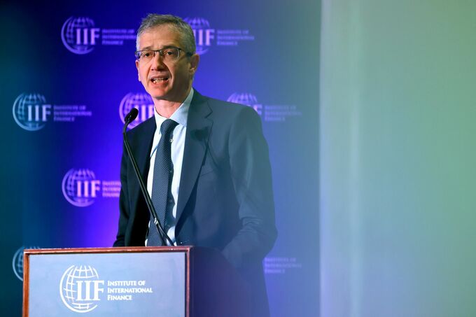 ＢＩＳ新総支配人のデコス氏、中銀の独立性脅かす動きに警鐘