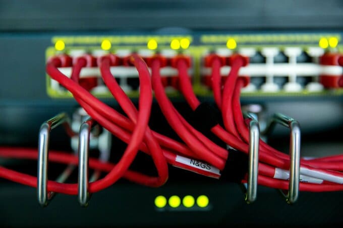 ソフトバンクＧとGIC、ベトナムVNライフの保有株売却を検討－関係者