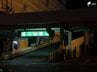 商業施設の立体駐車場で軽乗用車が壁に衝突 乗っていた5歳の男児が重体 70歳の祖母が運転...カーブを曲がりきれずに衝突か＝静岡・浜松市　|　静岡のニュース | SBSNEWS | 静岡放送