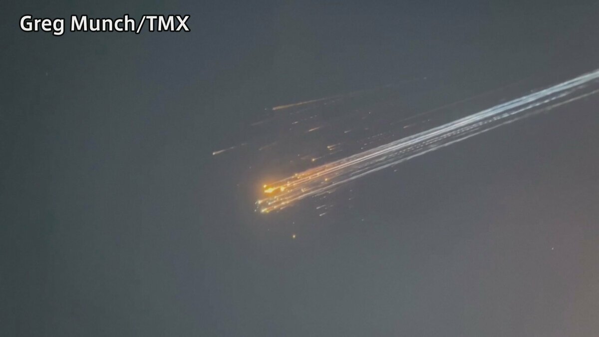 ロケットの残骸が燃えながら落下 マスク氏「エンターテインメント性は