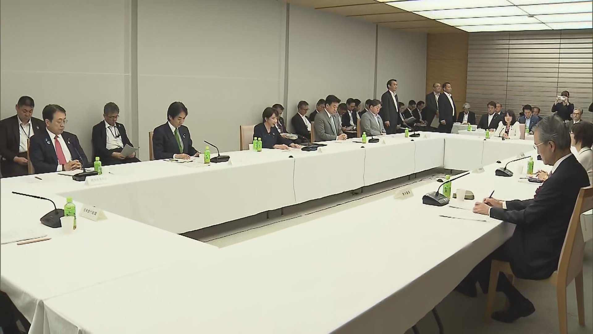 政府、予算編成“抜本的な見直し”方針示す 成長投資予算に“特別枠”創設