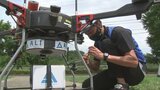 電線を超えながらおよそ10km飛行 大規模災害を想定 孤立地域にドローンで食料と救急セットを運ぶ実証実験 |TBS NEWS DIG