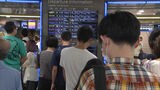 「東京で孫の結婚式が…」新幹線はきょうも最大2時間の遅れ JR博多駅は混雑 | 福岡のニュース|RKB NEWS|RKB毎日放送