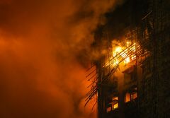 香港高層住宅火災の死者94人､消火ほぼ完了-改修工事の安全基準に疑義| TBS CROSS DIG with Bloomberg