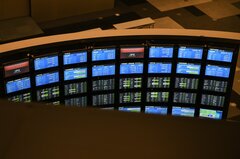 日本株は続伸、ベッセント氏発言や米の対中関税緩和観測－自動車高い| TBS CROSS DIG with Bloomberg