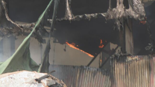 「建物から黒煙と炎が噴き出ている」国道沿いの住宅兼倉庫が火事 けが人なし 大分・宇佐市|TBS NEWS DIG