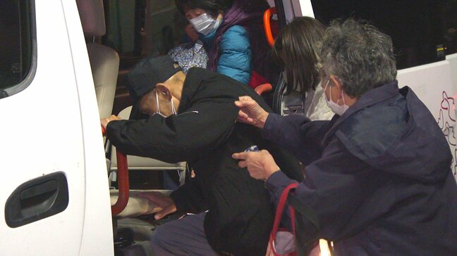 火の手迫る中、福祉車両で高齢者30人を避難所へ誘導　介護施設の迅速対応　大分市佐賀関大規模火災|TBS NEWS DIG