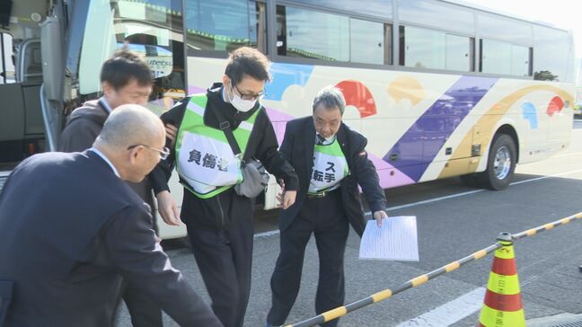 「後続車両による二次事故のおそれも」高速道路でのバス事故想定 石川・小松市で合同訓練「事故が起きると頭が真っ白に」10月には北陸道で6台絡む事故も|TBS NEWS DIG
