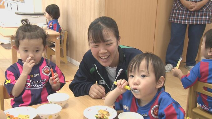 高校生が保育の仕事を体験　チアダンスや給食の見守り…現場で学ぶ　大分　|　大分のニュース｜OBS NEWS｜大分放送