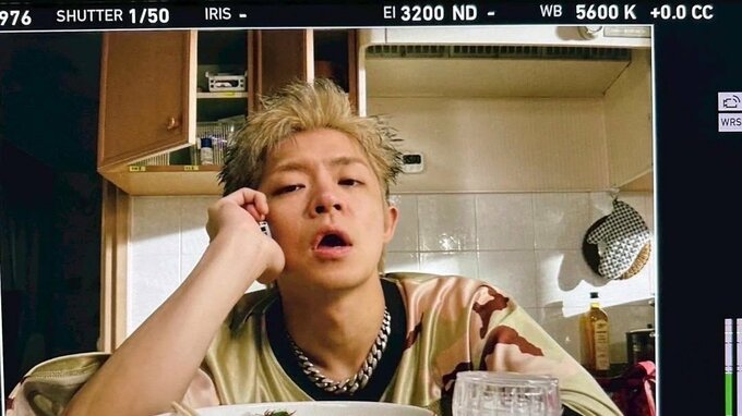 【 Number_i 】岸優太「オフショいきまーーーーす！」　新曲「Numbers Ur Zone」MVオフショット連投　フォロワー歓喜「岸くんのラーメン食べたい」|TBS NEWS DIG