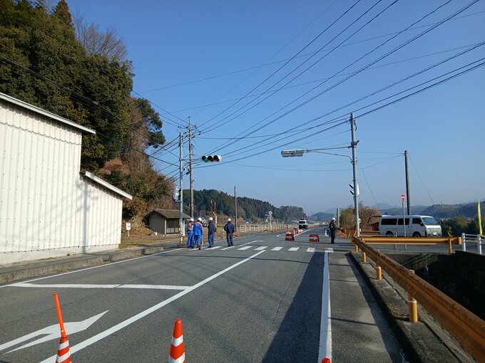 高齢女性はねられ重傷のもよう　現場周辺の県道は通行止め　山口・光|TBS NEWS DIG