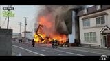 【詳報】4月発生の8棟が焼けた火事で新聞配達員の58歳の男を放火の疑いで逮捕 男は火をつけたとされる家に住む人と面識あり 容疑をおおむね認める 青森県鰺ヶ沢町 | 青森のニュース│ATV NEWS│青森テレビ