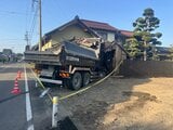 ダンプカーが軽乗用車と衝突 事故のはずみで民家に突っ込む 土蔵の一部が壊れる ダンプカーが対向車線にはみだしたか 長野・須坂市 | SBC NEWS | 長野のニュース | SBC信越放送