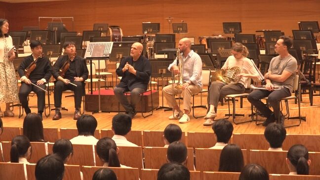 台湾の楽団と世界的巨匠が高校生と交流「エバーグリーン交響楽団」新潟公演 本物の演奏に歓喜 新潟・中央区|TBS NEWS DIG