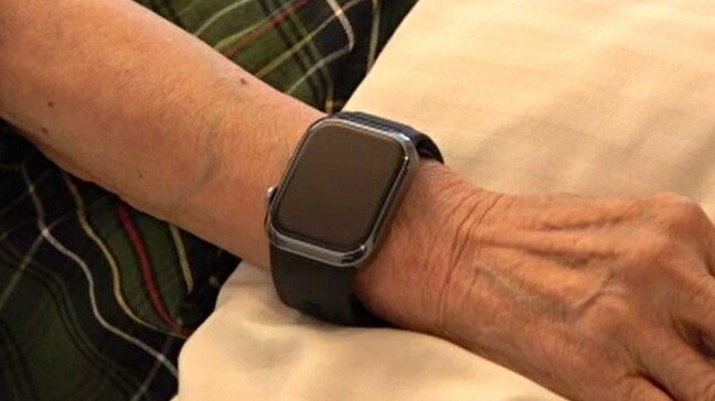 世界初！石川・七尾市の病院でスマートウォッチを活用 入院患者と医療従事者の負担軽減へ実証実験開始|TBS NEWS DIG