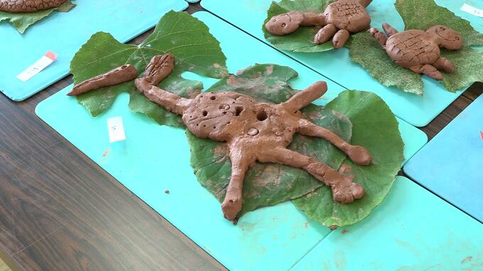 園児の個性が爆発！土器づくり！粘土をこねこね…自慢の作品がぞくぞく完成！　|TBS NEWS DIG