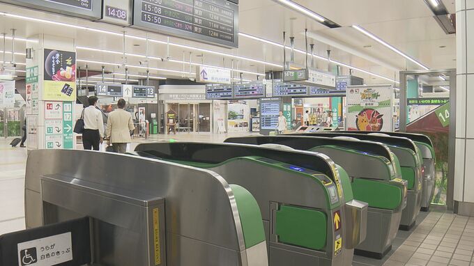 東北新幹線　盛岡駅構内で車両にビニール付着　撤去のため新幹線2本に遅れ|TBS NEWS DIG