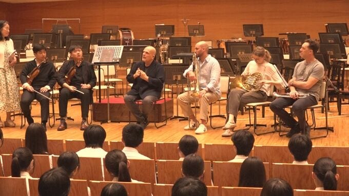 台湾の楽団と世界的巨匠が高校生と交流「エバーグリーン交響楽団」新潟公演 本物の演奏に歓喜　新潟・中央区|TBS NEWS DIG