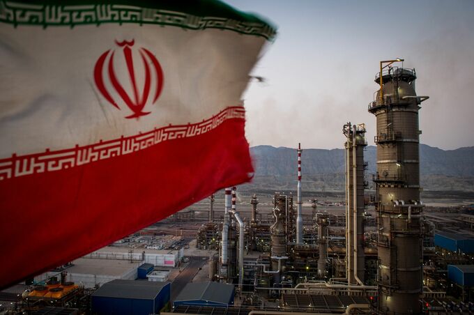 原油上昇、イランが代理勢力通じたイスラエル攻撃を計画との報道