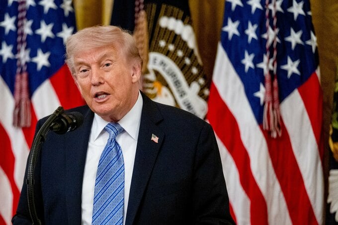 トランプ氏、イランとの戦争はあと2－3週間続く可能性と発言