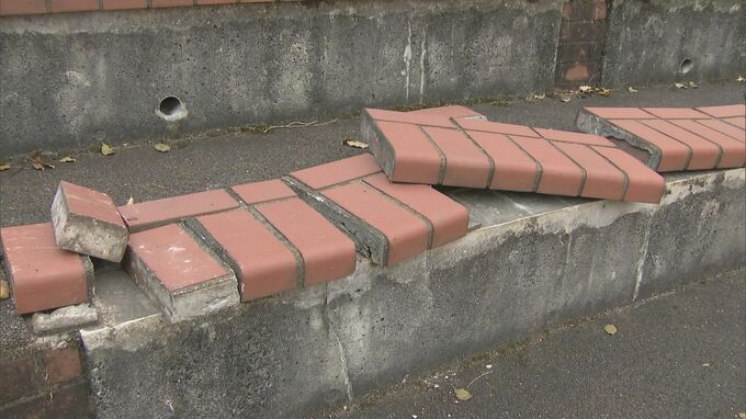 「イスが壊れたようだ」野外ステージのイスが複数破損　警察が管理者に状況確認の方針　高炉台公園　北九州・八幡東区|TBS NEWS DIG