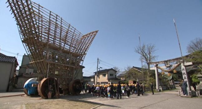 「巨大な山車=でか山が勢ぞろい」青柏祭前に子供たちが歴史を学ぶ 石川・七尾市で2年ぶり開催|TBS NEWS DIG