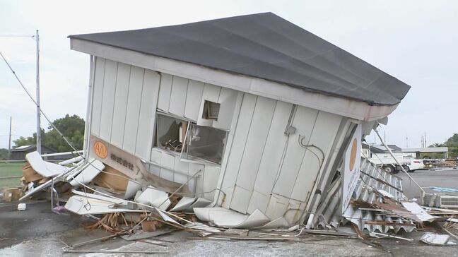 茨城で起きた大雨や突風 影響は約20件におよぶ　木造2階建て建物倒壊や乗用車に倒壊した電柱が直撃するなど|TBS NEWS DIG