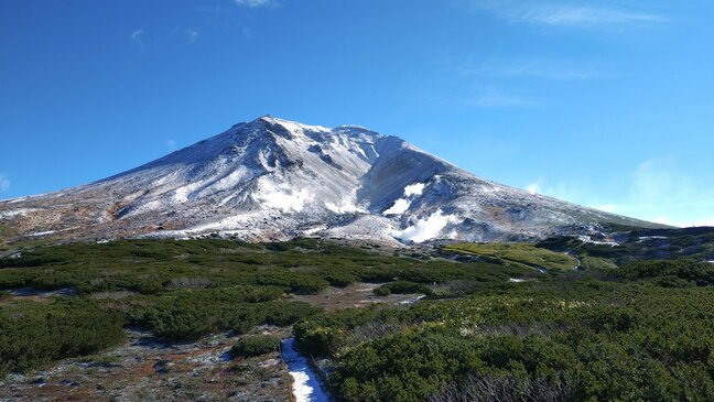 北海道旭岳の「初冠雪」の平年日は9月25日、気象庁は今シーズンから観測方法を変更　最新技術で「その瞬間」を逃さない|TBS NEWS DIG
