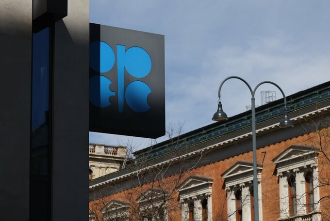 OPECプラス、7月も生産枠小幅引き上げ－ホルムズ閉鎖で実効性乏しく