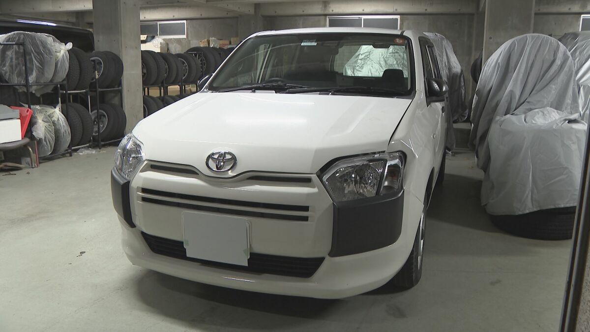 重傷ひき逃げの疑いで男(19)逮捕　ライトバンを運転し横断中の女性(92)をはねる　女性は脳内に出血　事故現場にヘッドライトとみられる破片散らばる　愛知・碧南市