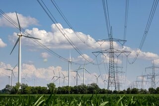 欧州の債券利回り、主要国で最も上昇－背景に政治不安と天然ガス価格| TBS CROSS DIG with Bloomberg