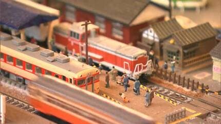 自閉症の男性が「Nゲージ」巨大ジオラマを作成「150分の1の緻密で精巧