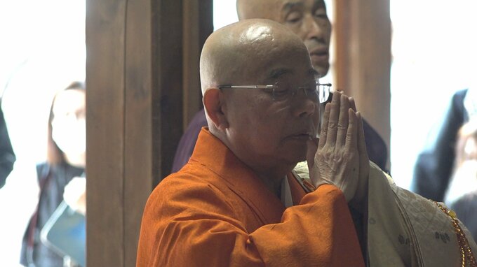 国泰寺　開祖の生誕750年を記念して特別法要　来賓や信徒ら400人見守るなか「行道」|TBS NEWS DIG