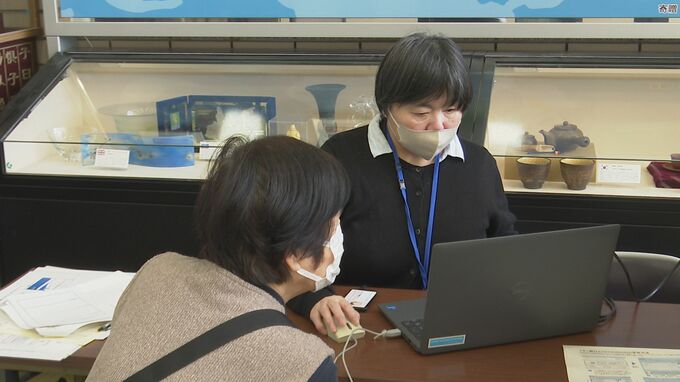 スマホ操作に四苦八苦？物価高に生活支援 自治体独自にマイナポイント付与 石川・小松市|TBS NEWS DIG