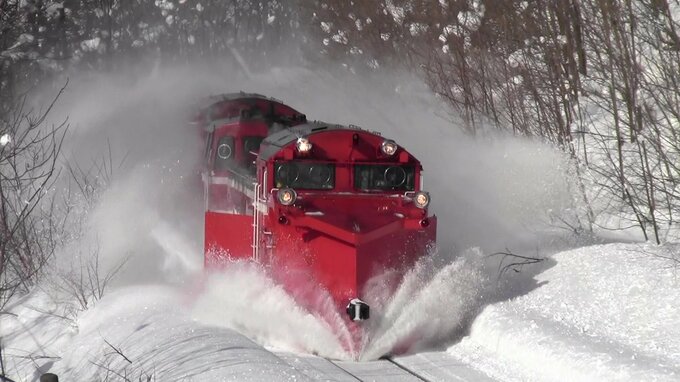 鉄道ファンが撮影のため雪を投げ込んだか…ラッセル車が線路上の雪塊で急停止するトラブル「宗谷ラッセル」沿線で相次ぐ侵入や投雪の形跡　JR北海道・宗谷線|TBS NEWS DIG