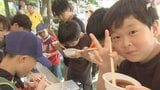 「めっちゃおいしい!最高」流しそうめんで夏休みの思い出作り 子どもたちが箸で次々キャッチ=静岡・富士市 | 静岡のニュース | SBSNEWS | 静岡放送