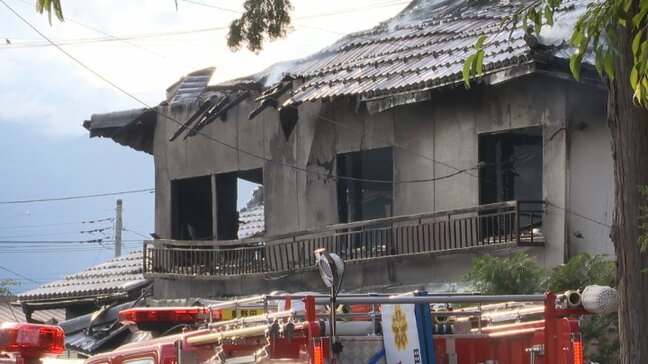 身元の確認進める　焼け跡から男性1人の遺体　発生から17時間後に鎮火　住宅全焼　山梨|TBS NEWS DIG