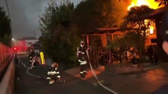 愛媛県松山市で住宅全焼　焼け跡から1人の遺体　住人男性(63)と連絡とれず|TBS NEWS DIG