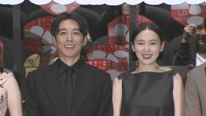 【高橋一生・飯豊まりえ】夫婦そろって黒コーデで登場　飯豊まりえはイタリア語も披露|TBS NEWS DIG