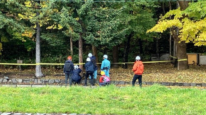 札幌市、「緊急銃猟」でヒグマ2頭駆除　北海道で初　札幌市西区の公園で出没が相次いでいた個体の可能性　|　北海道のニュース｜HBC北海道放送