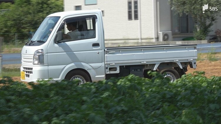 スズキがEV軽トラックを農家に貸し出す実証実験 作物を運搬する際の