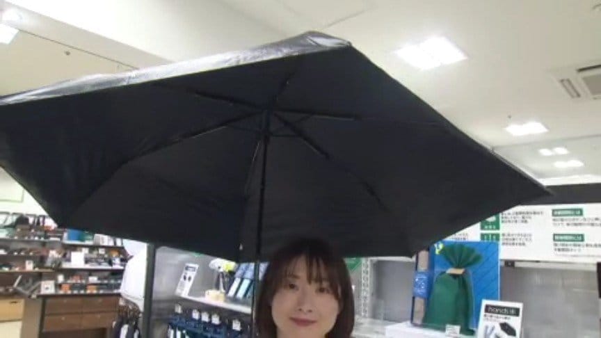 梅雨を快適に乗り切る！外出先＆家の中で役立つイチオシ対策グッズ