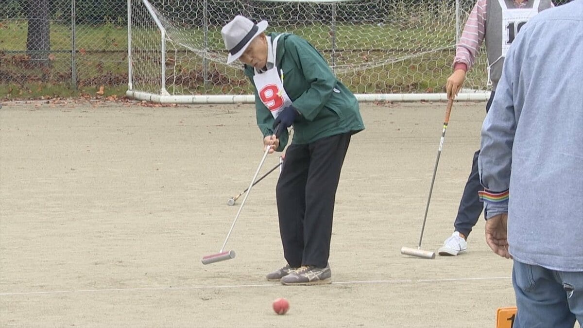考えてやるから面白い」参加者の最高齢は94歳 250人参加のゲートボール