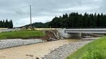 【大雨】飯豊町の新「大巻橋」護岸が崩落　県が急きょ確認・調査…新設したばかりの橋が通行できず（山形）|TBS NEWS DIG