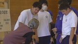 『背後から声をかけない』 認知症の人への接し方 中学生が学ぶ|TBS NEWS DIG