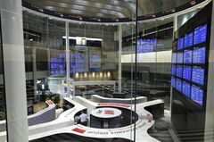 【日本市況】円一時１％安、政局不透明で153円台－株は反発、債券安| TBS CROSS DIG with Bloomberg