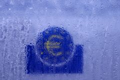 ユーロがドルの代替となる準備はできていない－ＥＣＢのマクルーフ氏| TBS CROSS DIG with Bloomberg