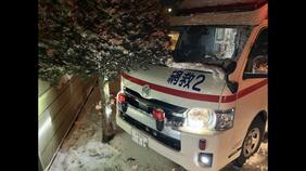 患者搬送中の救急車がスリップし立ち木に衝突　８分遅れで病院到着の80代男性は死亡「搬送の遅れが死亡原因とは見ていない」北海道網走市|TBS NEWS DIG