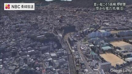 浦上川が氾濫…濁流に押し流された自動車が市街地や川に散乱 | 長崎の