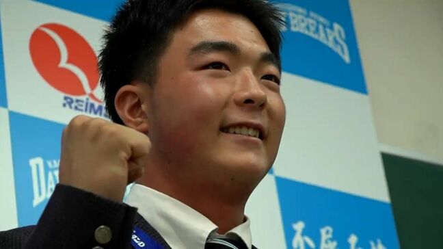 「勝利に貢献できる投手になりたい」れいめい高校ドラフト5位伊藤選手　楽天が挨拶に来校　鹿児島|TBS NEWS DIG
